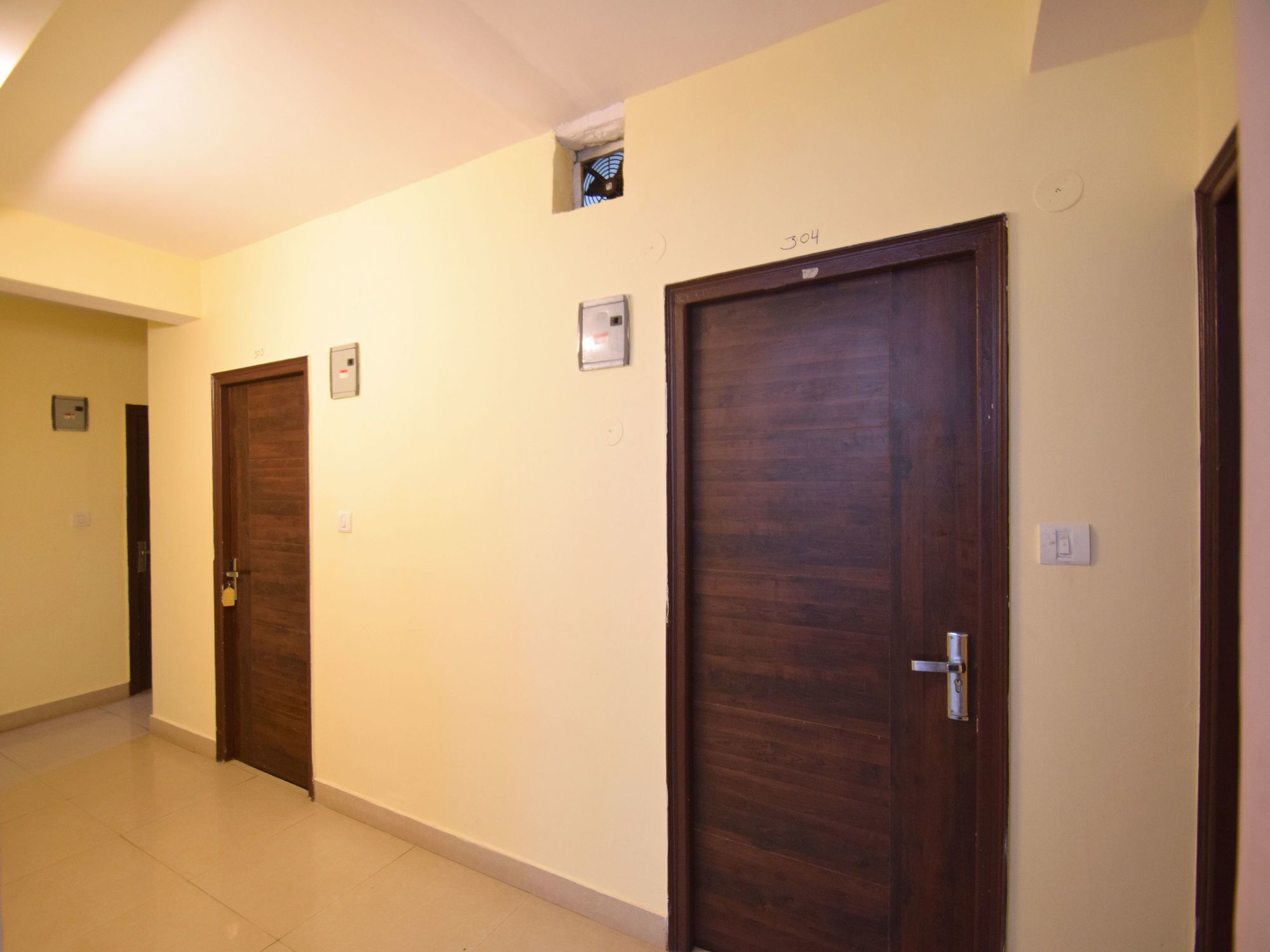 Oyo 8439 Hotel Howard Shimla Luaran gambar